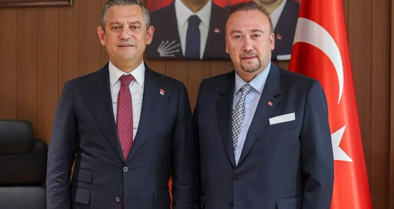 ozgur-ozelden-ozkan-yalimin-para-ve-arac-verdim-iddiasina-net-yanit-lKWUihU9.jpg