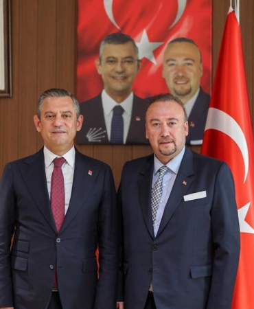 ozkan-yalim-ozgur-ozeli-ele-verdi-araba-aldim-para-verdim-ailesine-cantalar-gonderdim-EiBEB49b.jpg