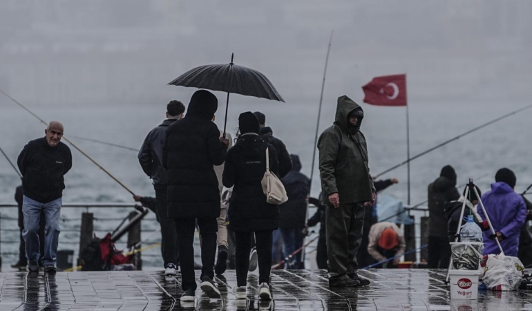 pazar-plani-olanlar-dikkat-meteoroloji-saat-verdi-istanbul-dahil-bircok-ilde-yagis-var-iDJGfYNt.jpg