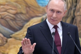 putin-zelenski-ile-gorusme-sartini-acikladi-rusya-ukrayna-savasi-bitiyor-mu-nAF3SNI3.jpg