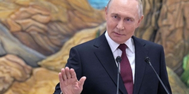 putin-zelenski-ile-gorusme-sartini-acikladi-rusya-ukrayna-savasi-bitiyor-mu-nAF3SNI3.jpg