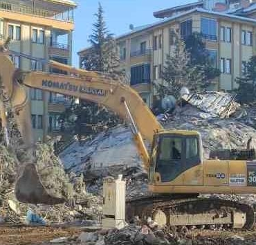 sarsintida-yerle-bir-olan-bulutlar-sitesi-davasinda-yeni-gelisme-vy36PdTe.jpg