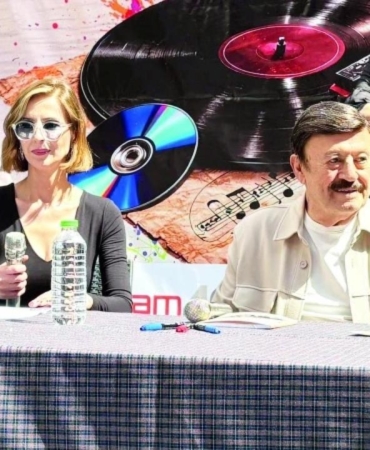 selami-sahin-imc-muzik-gunlerine-konuk-oldu-d4C8Bfvy.jpg