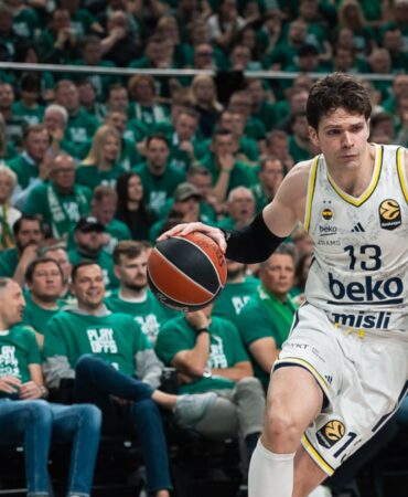 seri-dorduncu-maca-tasindi-fenerbahce-beko-litvanyada-kayip-jUyNv6HC.jpg