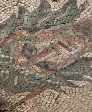 tokatta-cingene-kizi-gibisi-mozaik-gun-yuzune-cikariliyor-zmBIqBLL.jpg