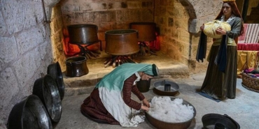 topkapi-sarayinin-harem-bolumundeki-kadinefendiler-ve-cariyeler-tasligi-ziyarete-acildi-CaP1LI4e.jpg