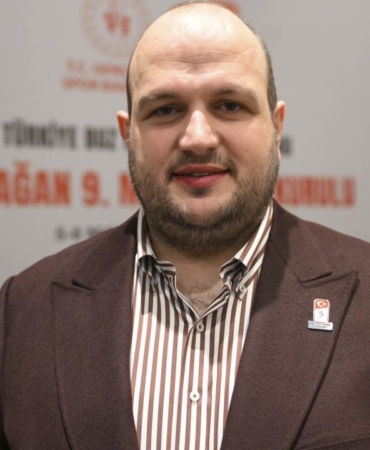 turkiye-buz-hokeyi-federasyonu-yeni-liderini-secti-zvjO7wRv.jpg