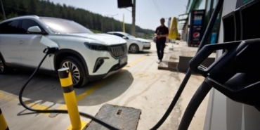 turkiye-otomotiv-pazarinda-2026-bilancosu-satislar-dustu-elektrikli-araclar-parladi-emBG3ZVD.jpg