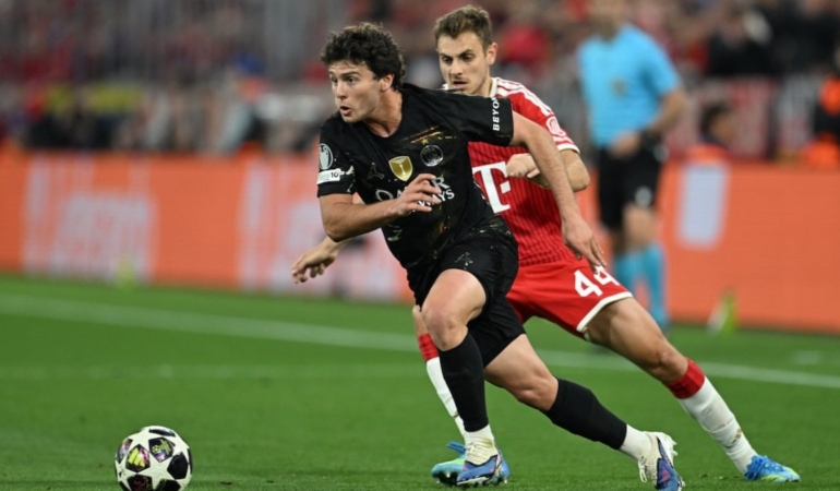 uefa-sampiyonlar-liginde-finalin-ismi-belirli-oldu-9-gollu-macin-rovansinda-iki-gol-cikti-HryuY7LS.jpg