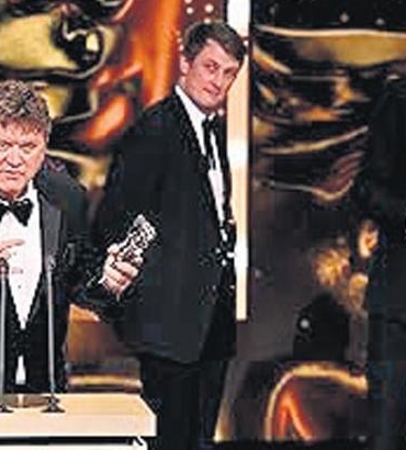 yasakli-belgesel-bafta-kazandi-Q18hKrnd.jpg